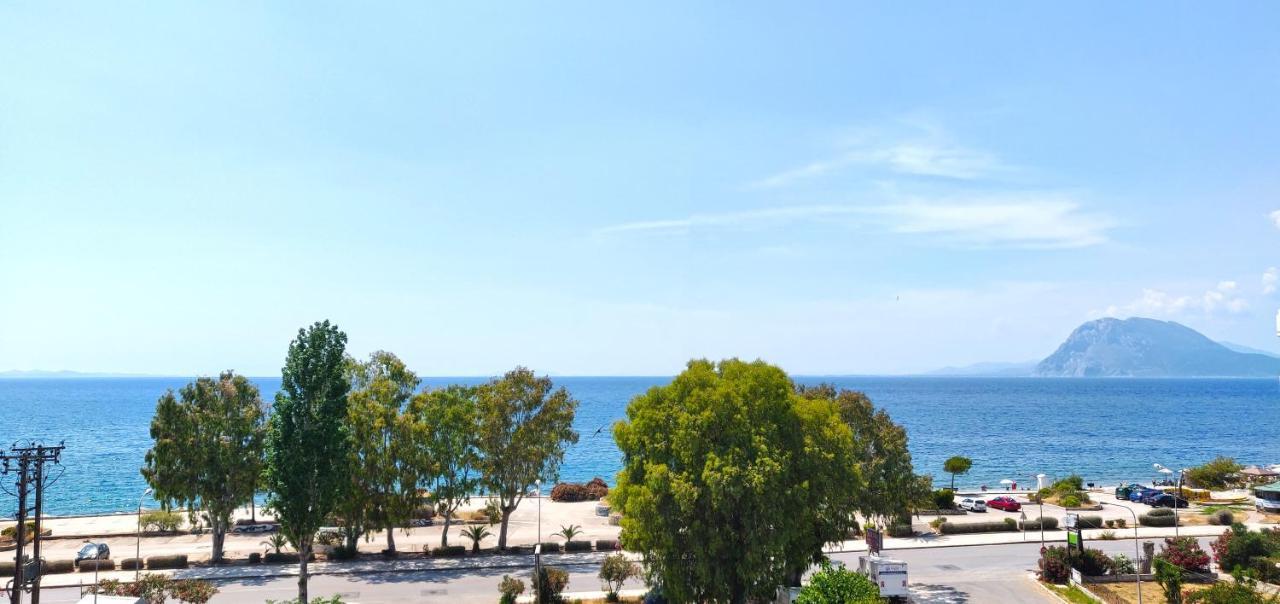 Delfini Hotel Patras Exterior foto