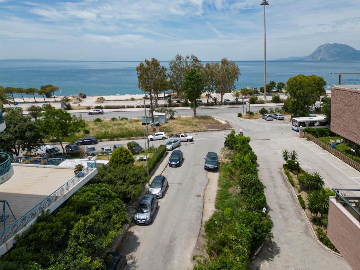 Delfini Hotel Patras Exterior foto