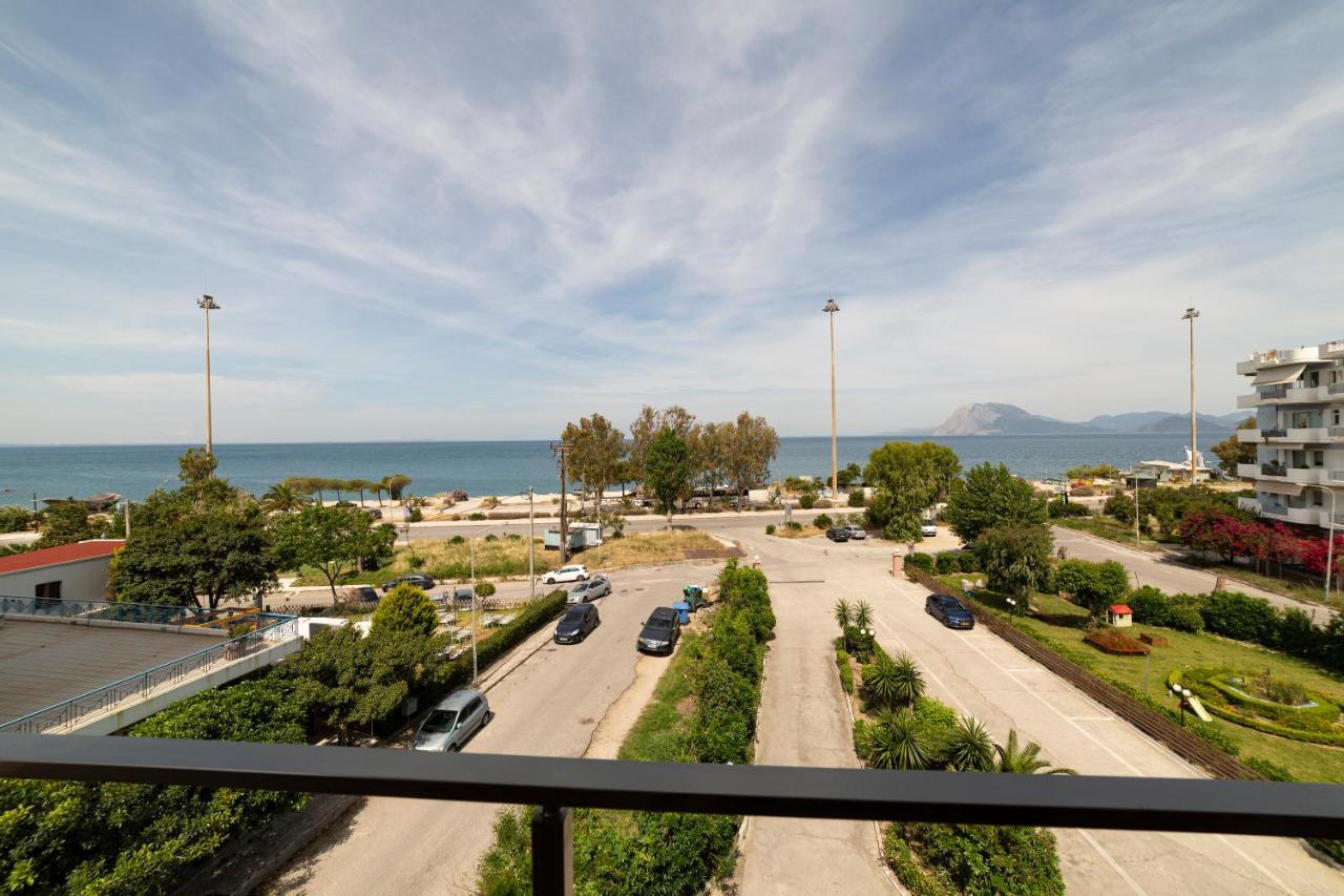 Delfini Hotel Patras Exterior foto